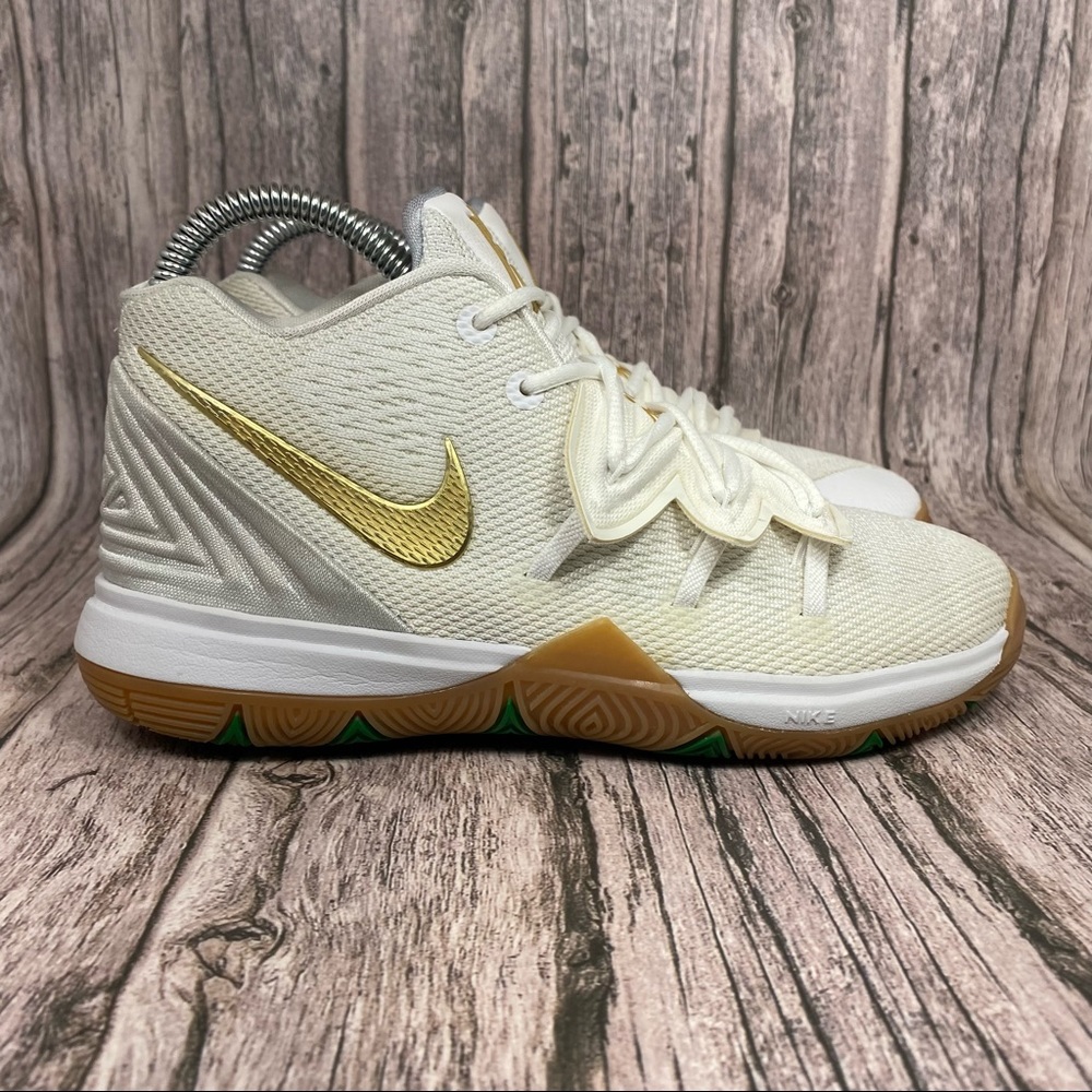 Nike Kyrie 5 Basketball Shoes Multicolor White (AQ2456-170) Boy’s Size 3Y